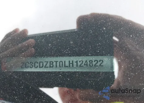 2020 Dodge Challenger R/T from USA, damaged, VIN 2C3CDZBT0LH124822